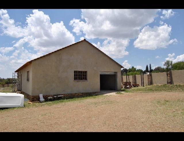 5 BEDROOM HOUSE FOR SALE IN BLIGNAUTSRUS